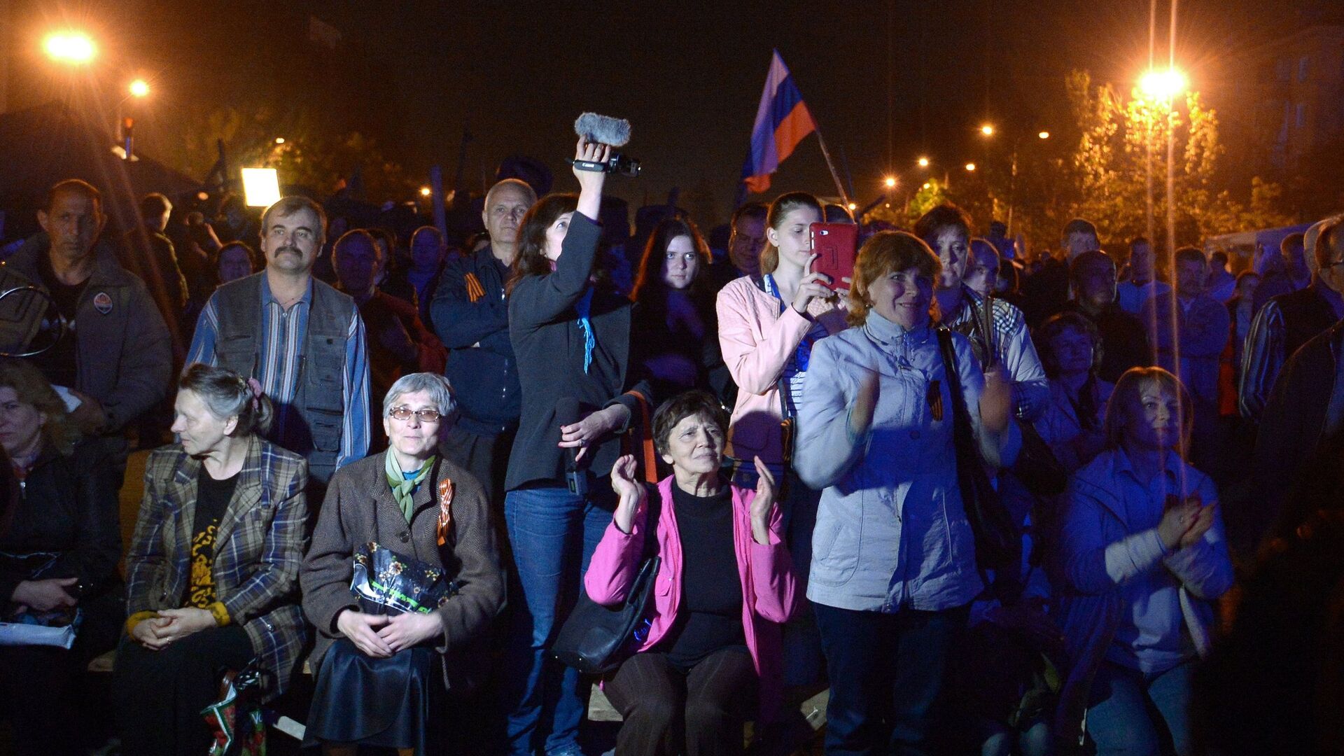 Концерт и митинг, посвященный референдуму о статусе Донецкой Республики - РИА Новости, 1920, 10.07.2023