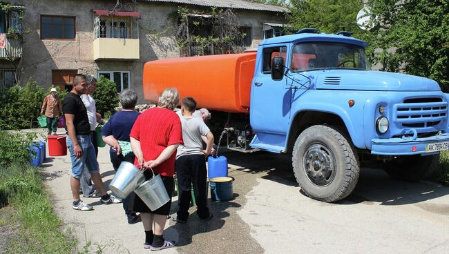 Ситуация с питьевой водой в Крыму, архивное фото