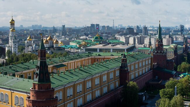 Вид на башни Московского Кремля. Архивное фото