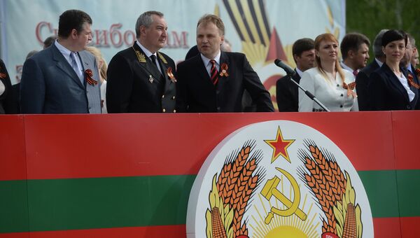 Заместитель председателя правительства РФ Дмитрий Рогозин во время визита в Приднестровье. Архивное фото