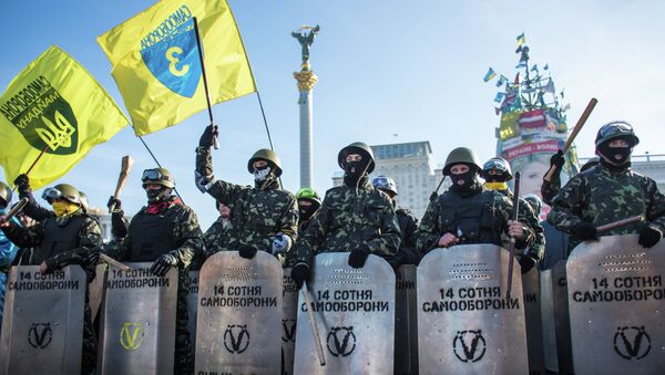Участники Самообороны Майдана на площади Независимости в Киеве. Архивное фото