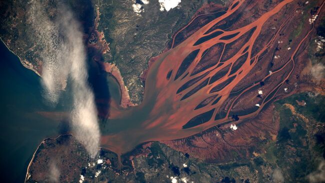 Вид из космоса на остров Мадагаскар. Архивное фото