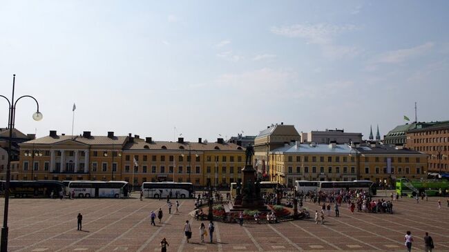 Финляндия. Хельсинки. Сенатская площадь. Архивное фото