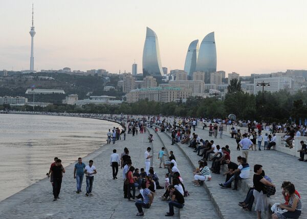 На набережной Баку