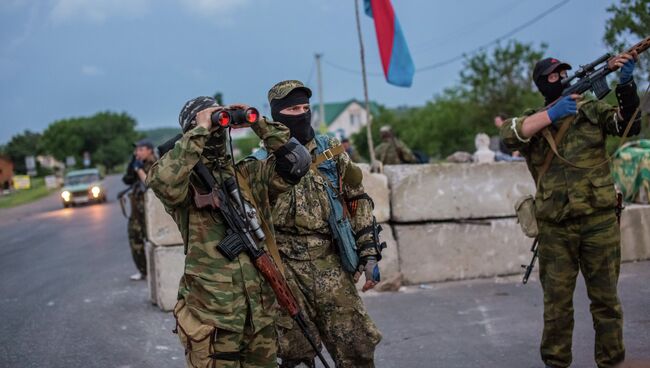 Бойцы народного ополчения Донбасса, архивное фото