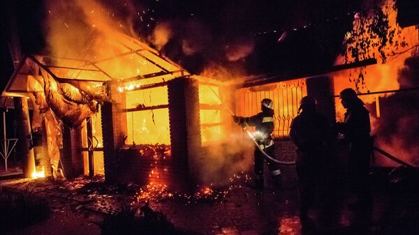Пожарные на Украине за работой. Архивное фото