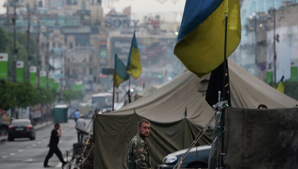 Часть палаточного городка, оставшаяся после акций сторонников Евроинтеграции на площади Независимости в Киеве. Архивное фото