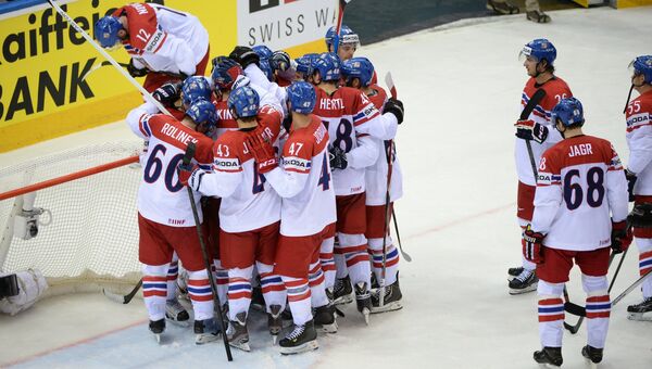 Хоккеисты сборной Чехии радуются победе