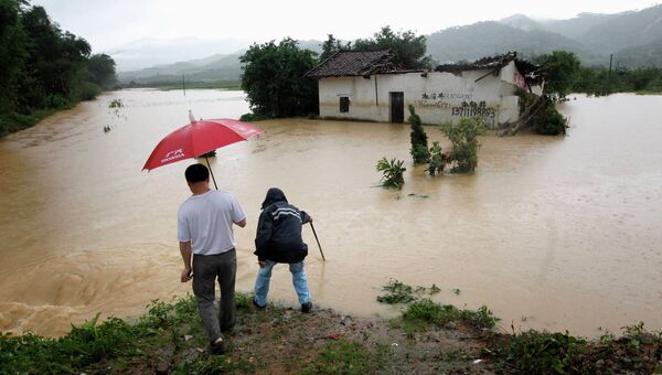 Последствия проливных дождей в Китае