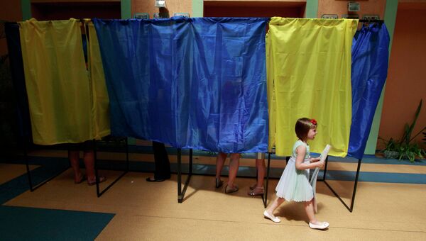 Избирательный участок во время выборов президента Украины
