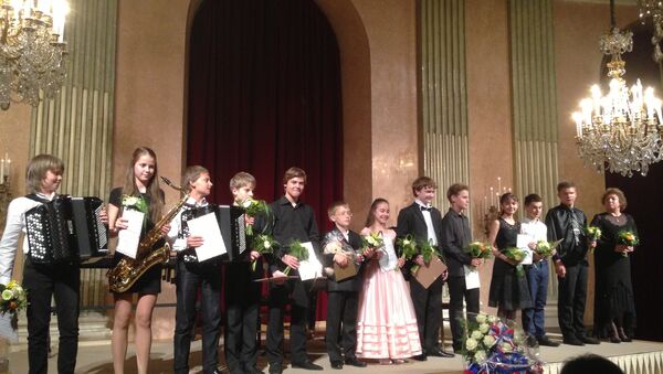 Юные виртуозы из Петербурга в финале концерта во дворце Palais Auersperg в Вене