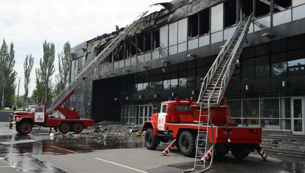 Пожар во дворце спорта Дружба в Донецке