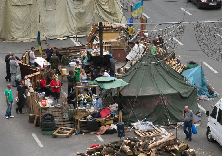 Палаточный лагерь на площади Независимости в Киеве