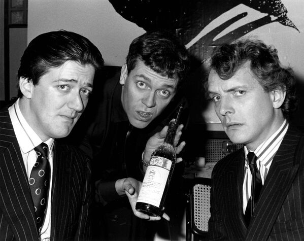Стивен Фрай, Хью Лори и Рик Мэйалл. 1989