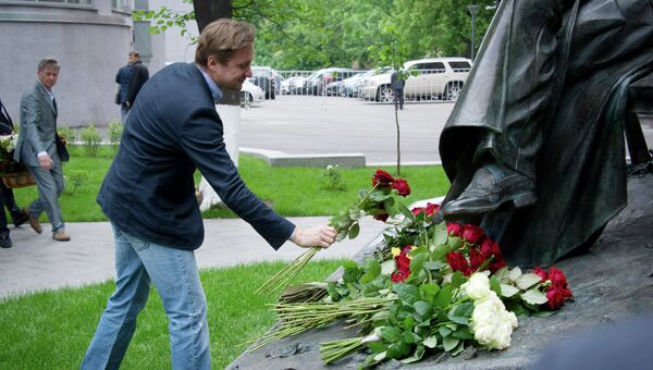 Торжественная церемония открытия памятника Сергею Михалкову