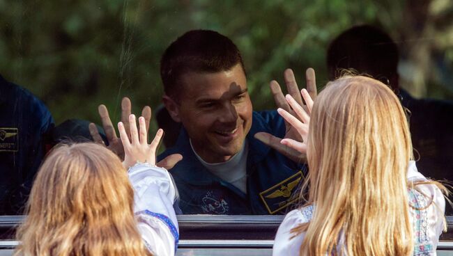 Астронавт НАСА Рид Вайзман перед запуском ракеты-носителя Союз-ФГ с пилотируемым кораблем Союз ТМА-13М с космодрома Байконур