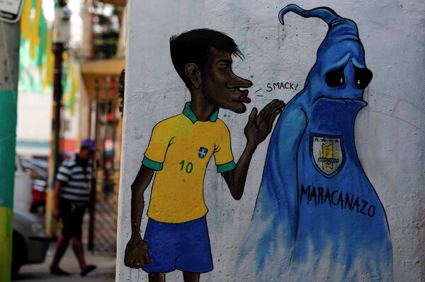 Граффити посвященное футболу на улице Рио-де-Жанейро