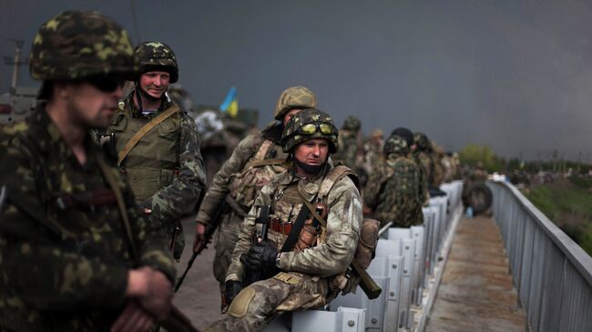 Украинские солдаты. Архивное фото