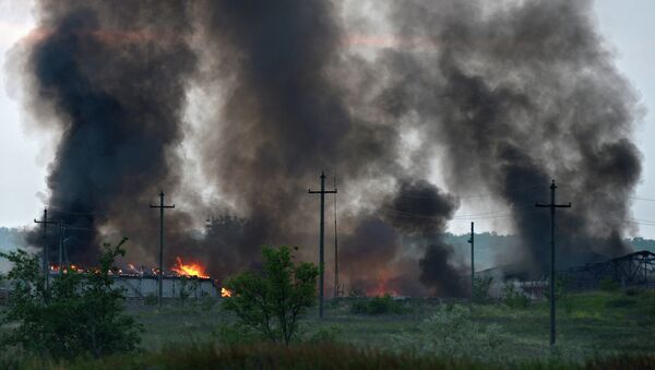 Пожар на складе боеприпасов в воинской части на территории города Александровска Луганской области