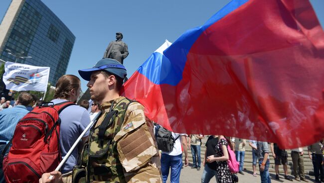 Митинг в поддержку Донецкой Народной Республики (ДНР) на площади Ленина в Донецке. Архивное фото