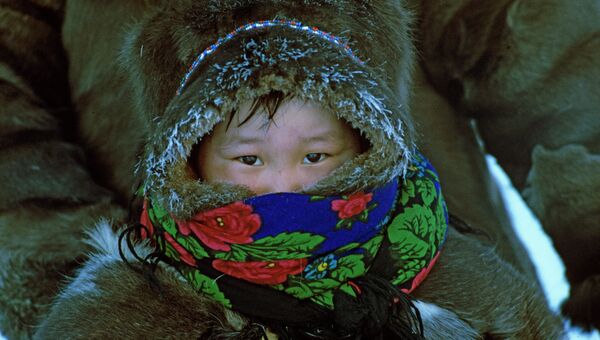 Ребенок в Якутии, архивное фото