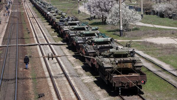 Отправка украинской военной техники из Крыма на Украину. Архивное фото