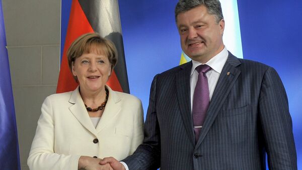 Канцлер ФРГ Ангела Меркель во время встречи с президентом Украины Петром Порошенко. Архивное фото.