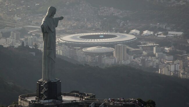 Статуя Христа Спасителя на горе Корковадо в Рио-де-Жанейро