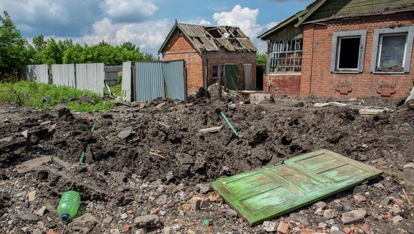 Ситуация в поселке Семеновка в Донецкой области. Архивное фото