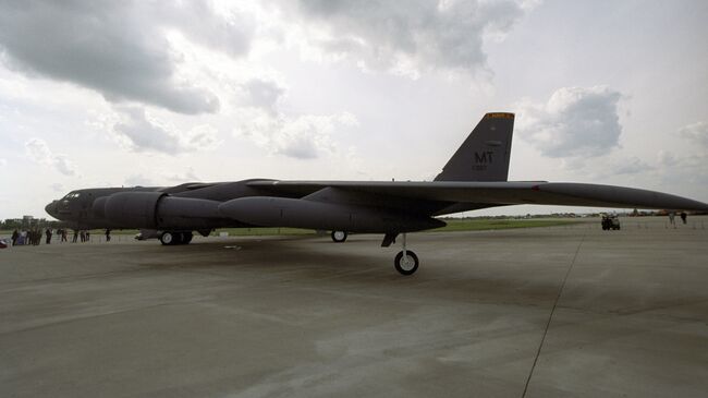 Стратегический американский бомбардировщик B-52. Архивное фото