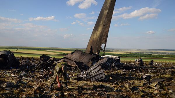 Место падения самолета ИЛ-76 ВВС Украины. Архивное фото