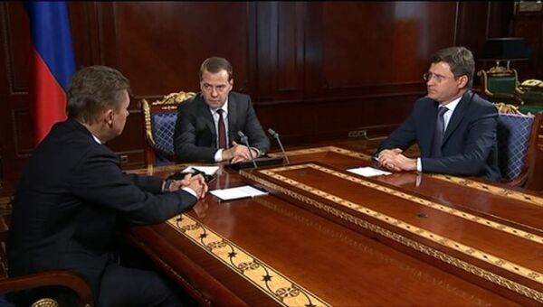 Медведев и Миллер назвали шантажом позицию Киева по газу