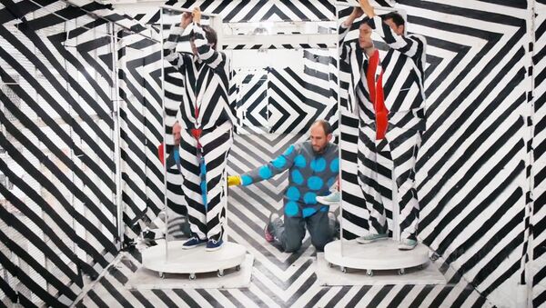 Кадр из клипа группы OK Go - The Writing's On the Wall. Архивное фото