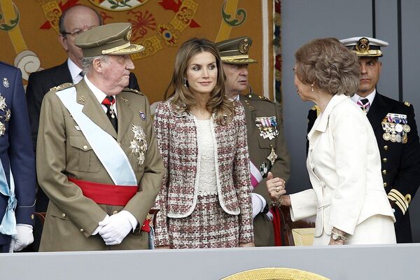 Король Испании Хуан Карлос, принцесса Летиция и королева София, 2012 год