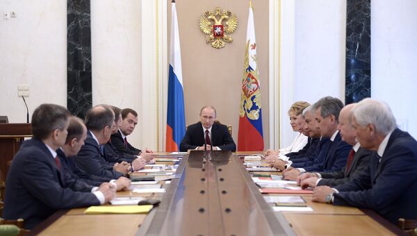 Президент России Владимир Путин провел заседание Совбеза РФ