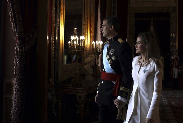 Новый король Испании Фелипе VI и королева Летиция