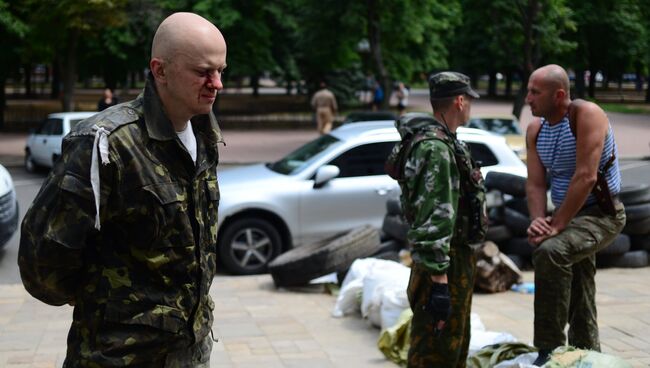 Пленный военнослужащий украинской армии в Луганске