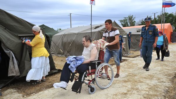 Пункт пропуска и лагерь для беженцев из Украины в Ростовской области. Архивное фото