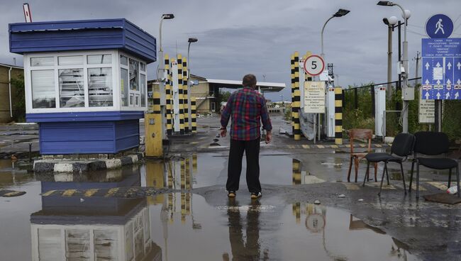 Пограничный пункт пропуска Изварино. Архивное фото