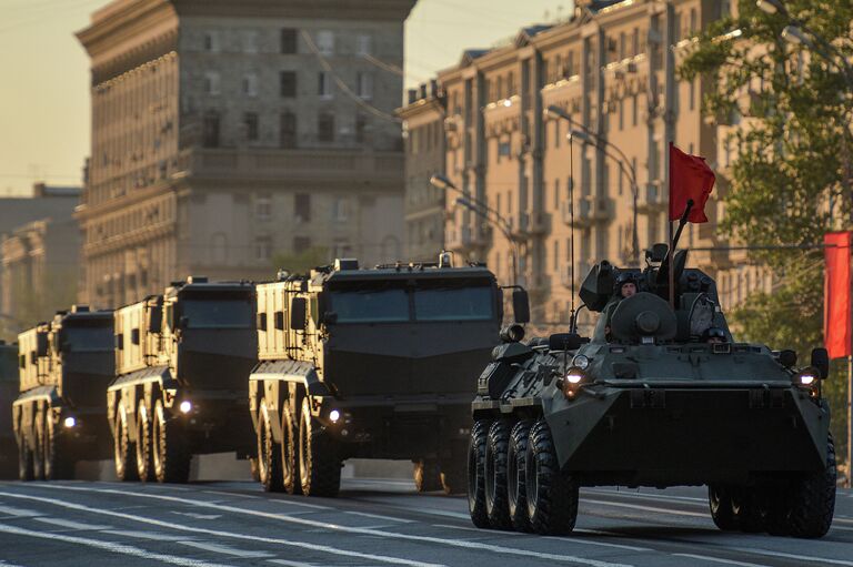 Столичные новости: парк Зарядье и репетиция парада