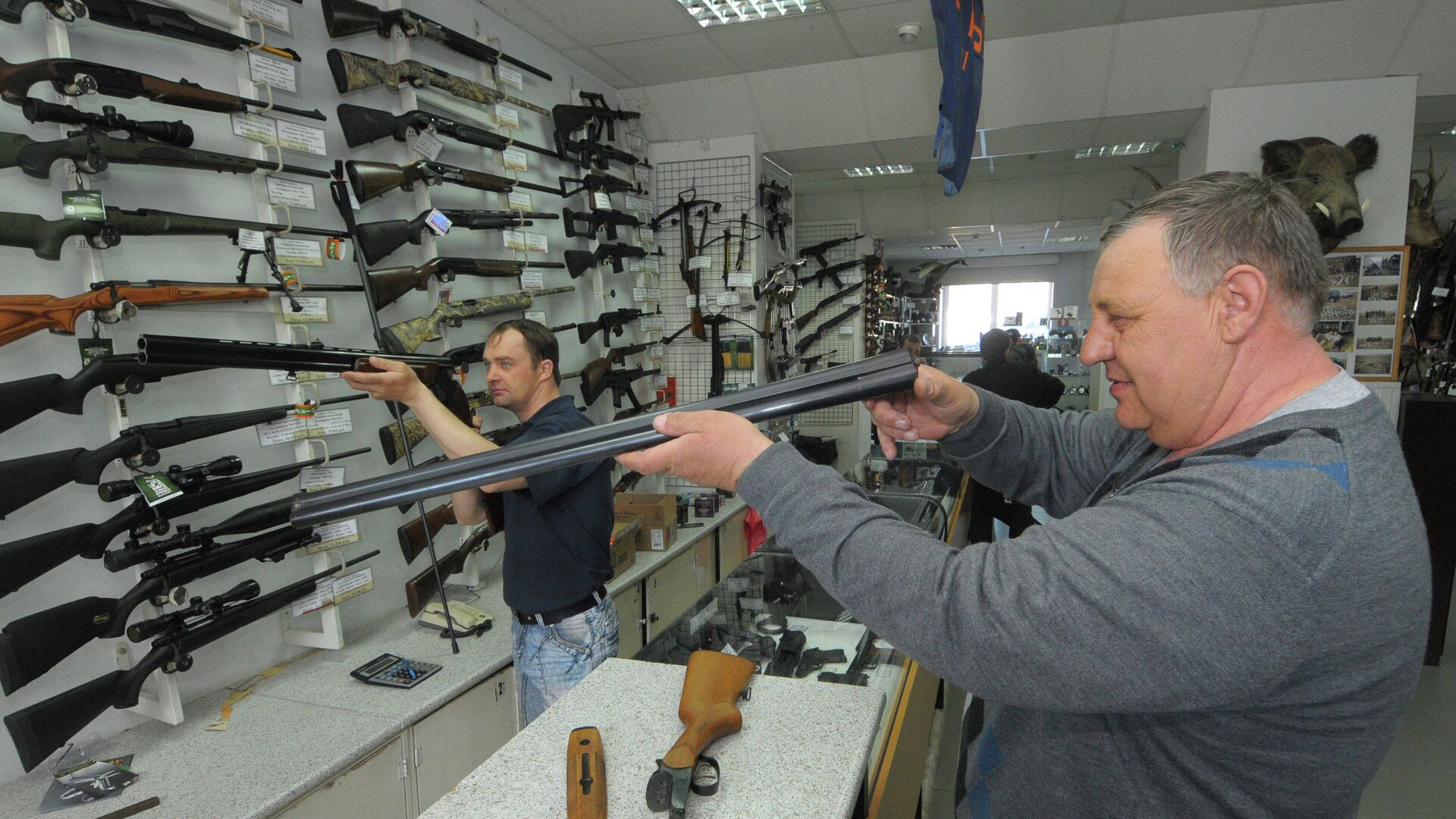 В России введут цифровой паспорт гражданского и служебного оружия