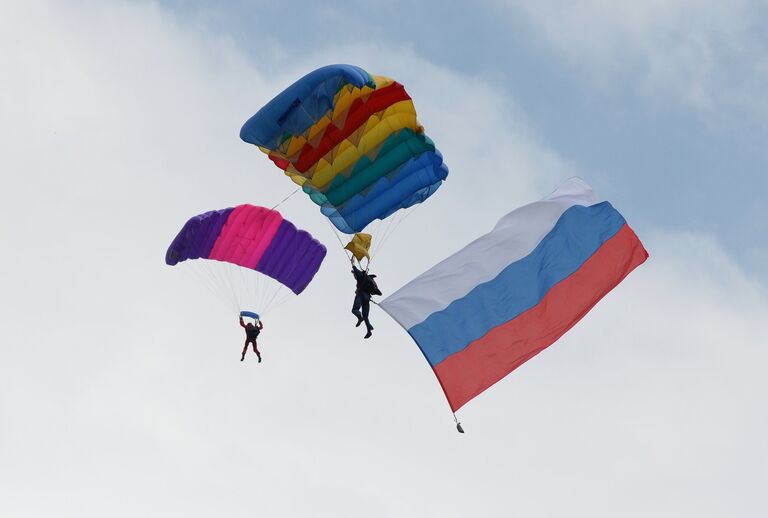 Авиационный фестиваль Крылья Пармы в Перми