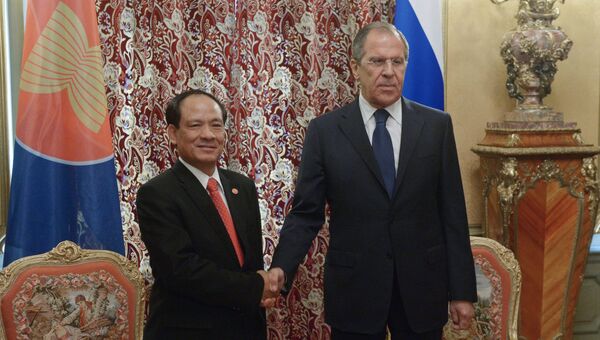 Встреча главы МИД РФ С.Лаврова с Генеральным секретарем АСЕАН Ле Лыонг Минем