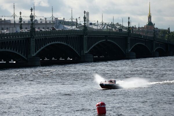 Чемпионат мира по водно-моторному спорту в Санкт-Петербурге
