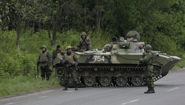 Украинские военные начали штурм города Славянска. Архивное фото