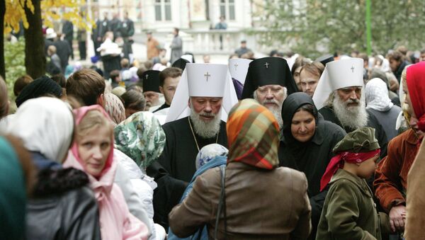 Митрополит Киевский и всея Украины Владимир (крайний слева) во время закрытия Архиерейского Собора