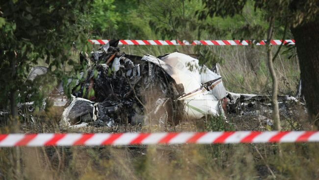 На месте крушения самолета PA-31T в окрестностях населенного пункта Тополев в Польше