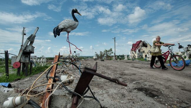 Село под Славянском после боев украинской армии с ополченцами