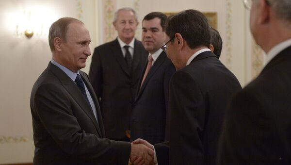 В.Путин провел встречу с главами делегаций органов безопасности и разведслужб СНГ