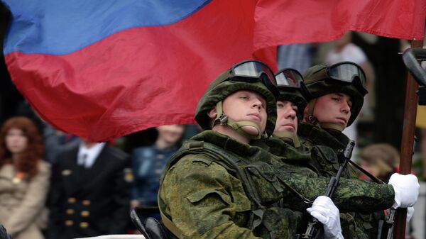 Военнослужащие России во время парада в Севастополе. Архивное фото.